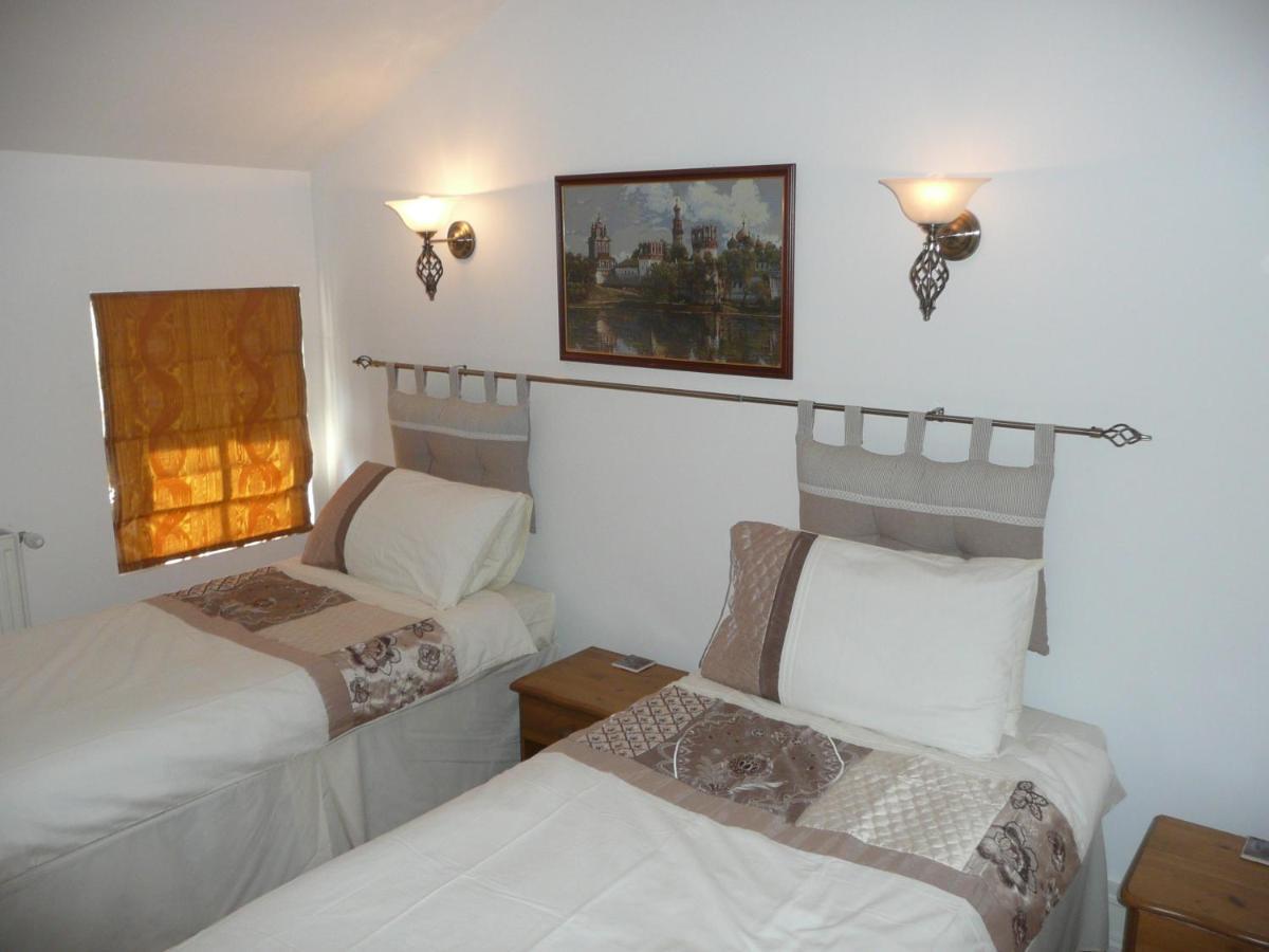 לינה וארוחת בוקר Gibourne Maison Blanc מראה חיצוני תמונה