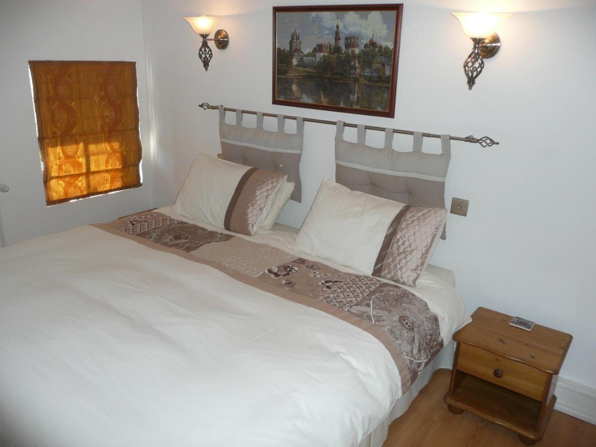 לינה וארוחת בוקר Gibourne Maison Blanc מראה חיצוני תמונה