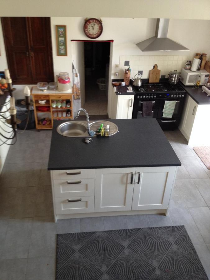 לינה וארוחת בוקר Gibourne Maison Blanc מראה חיצוני תמונה